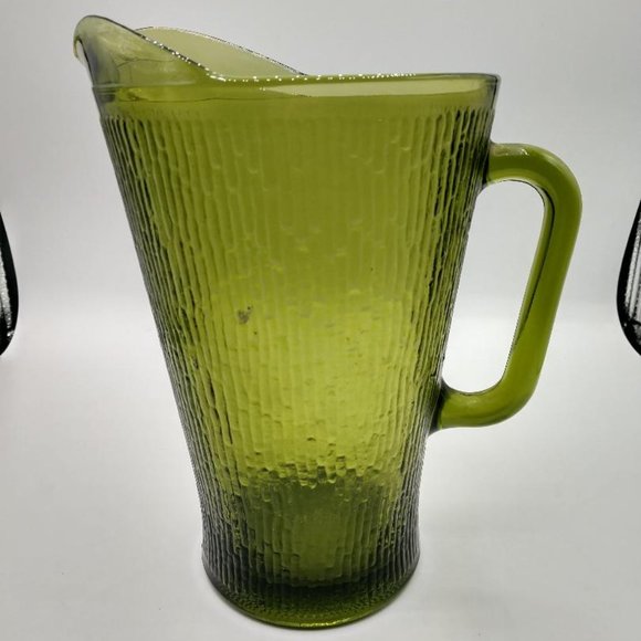 Vintage 60's Avocado Green Tree Bark Glass Jeannette Pitcher MCM - Picture 1 of 6